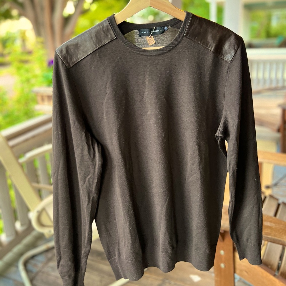 Ralph Lauren 100% Merino wool sweater leather patches on shoulders and sleeves